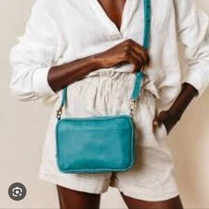 Noonday Collection‎ Camera Bag Purse Cross Body, Leather